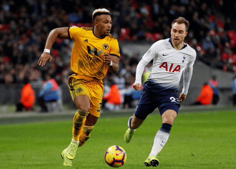 米娜聊起前同事，直言周姐被恋爱迷双眼，网友：这都什么上古传说