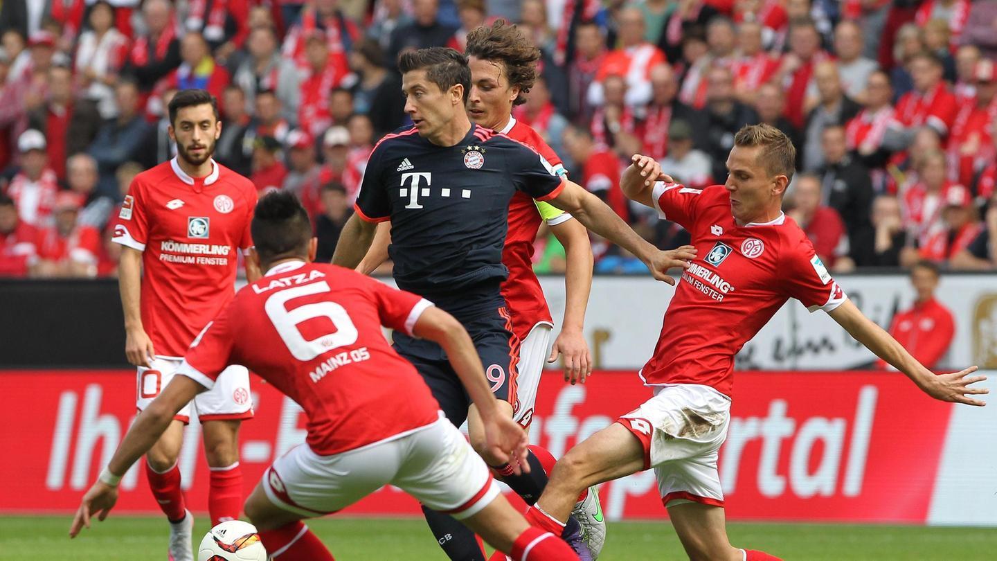 凯尔特人103-95逆转步行者 布朗31+9西亚卡姆空砍25分