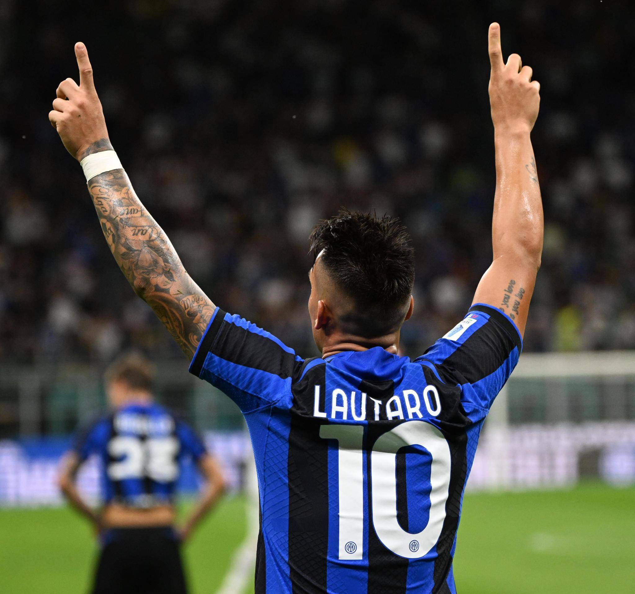 [中超]高天意头球制胜 上海申花继续领跑