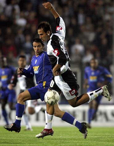 拉什福德训练单挑亚马尔！巴萨夏窗买断细节曝光，或仍想曼联降价