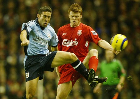 [德甲]劳姆任意球助攻 克洛斯特曼头球破门