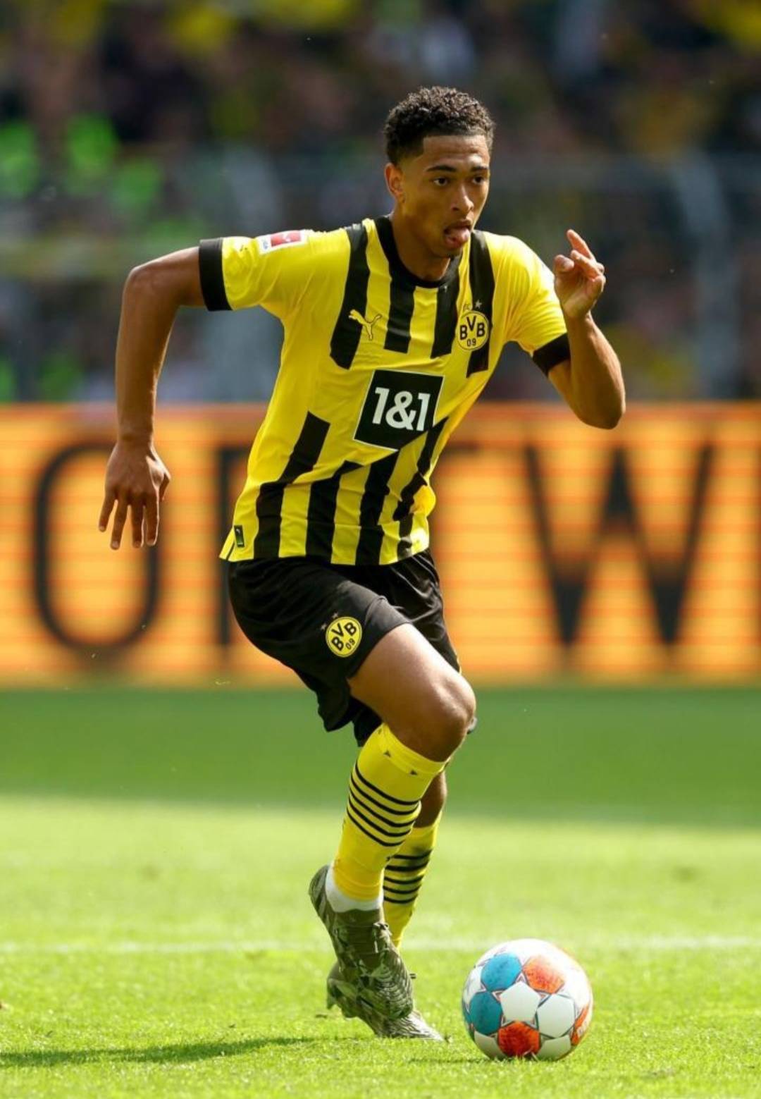 LPL内战世界名画！BLG打出完美开团，AL瞬间逆转，Tarzan直接超神