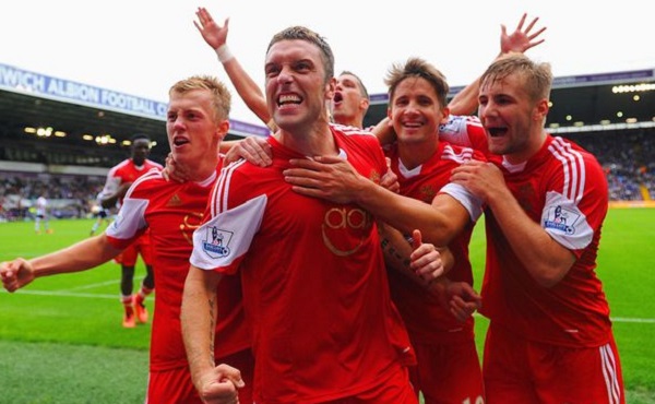 纸片人射击卡拉彼丘迎来首个周年，清凉夏日海量福利不玩不行